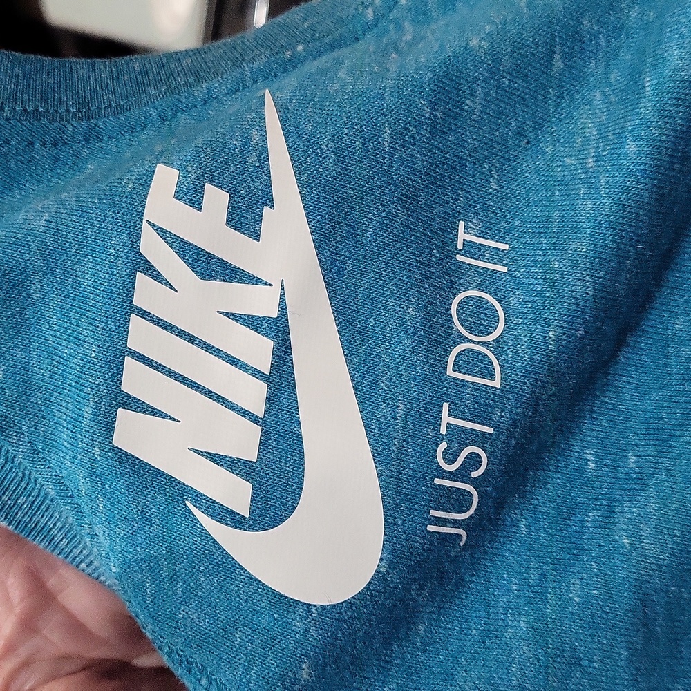 Nike Tank Top - Picture 5 of 14